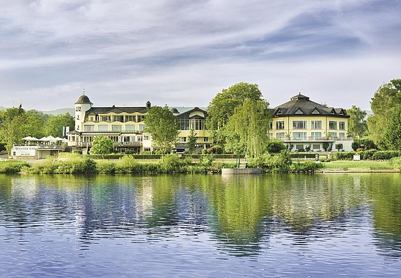 Hotel_Weisser_Baer_Mai