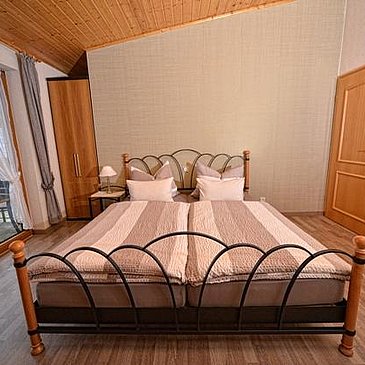 Zimmer I