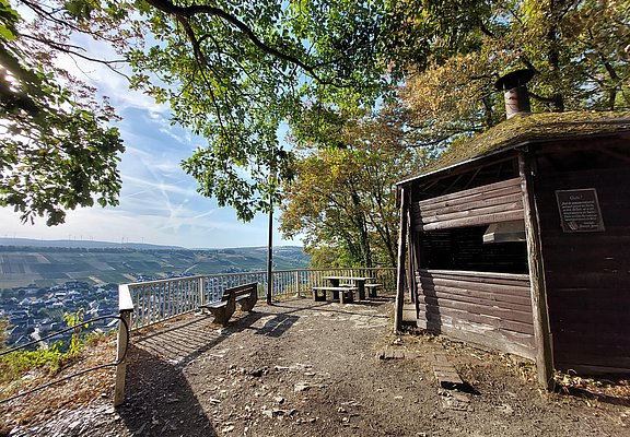 Neumagen_Schutzhütte_Türmchen