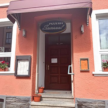 Pizzeria Samraal Eingang