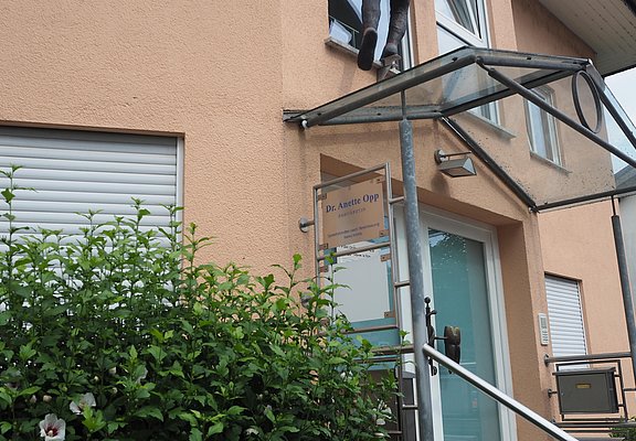 Zahnärztin Dr. med. dent. A. Opp