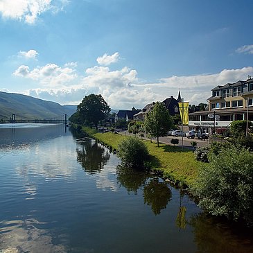 Moselhotel_Sonnenuhr