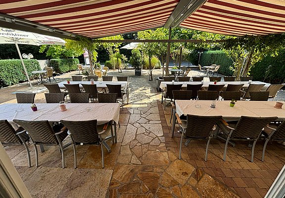Hotel Rosengarten überdachte Sitzplätze