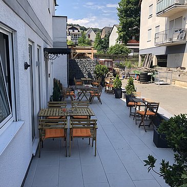 Terrasse im Weingut