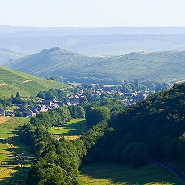 Burgen, Ort der 19 Brücken ...