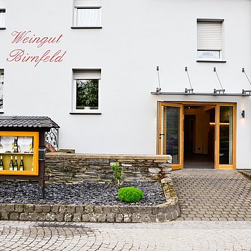 Eingangsbereich der Vinothek Birnfeld
