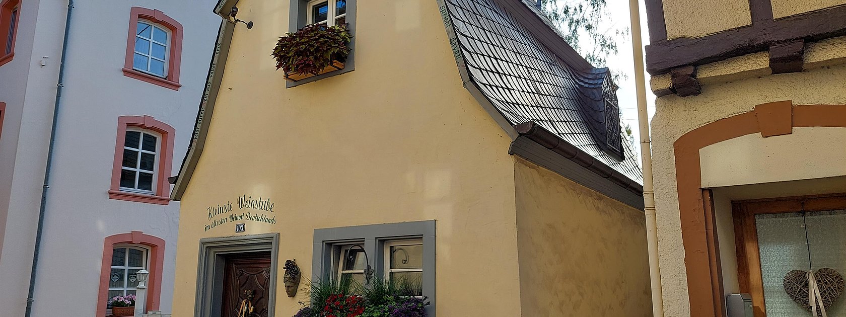 Neumagen_kleinste_Weinstube