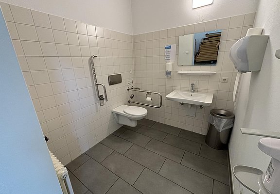 Barrierefreie Toilette im Kurgastzentrum